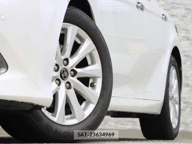 Toyota CAMRY HYBRID 2018-01 5860916-18