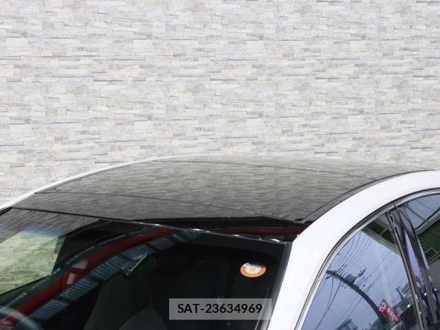 Toyota CAMRY HYBRID 2018-01 5860916-6