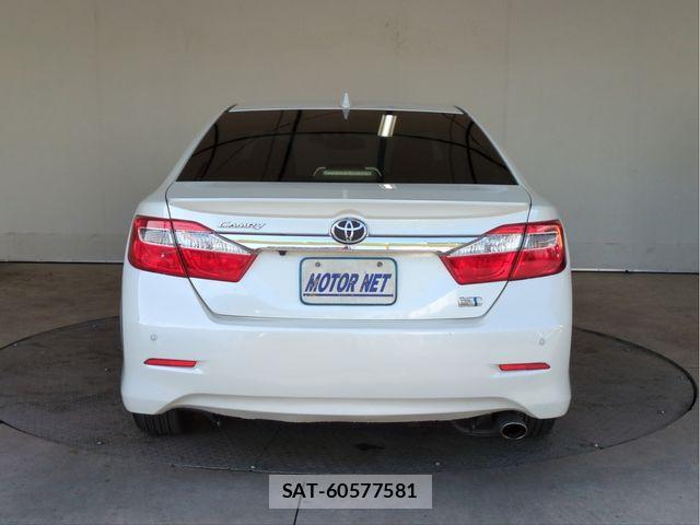 Toyota CAMRY HYBRID 2012-03 5860922-16