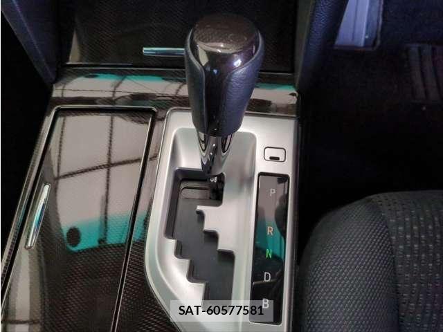 Toyota CAMRY HYBRID 2012-03 5860922-29
