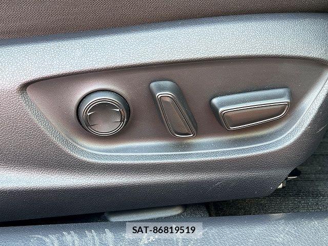 Toyota CAMRY HYBRID 2021-03 5860905-10