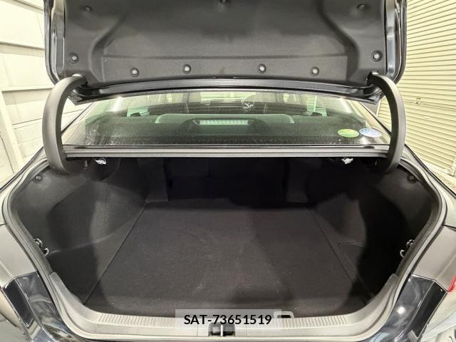 Toyota CAMRY HYBRID 2019-05 5860907-21