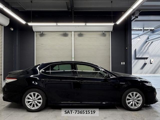 Toyota CAMRY HYBRID 2019-05 5860907-25