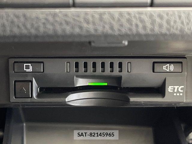 Toyota CAMRY HYBRID 2019-06 5860900-10