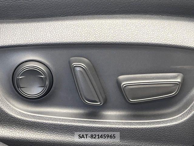 Toyota CAMRY HYBRID 2019-06 5860900-11