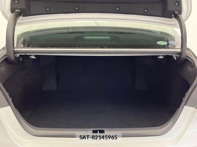 Toyota CAMRY HYBRID 2019-06 5860900-15