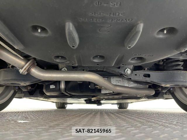 Toyota CAMRY HYBRID 2019-06 5860900-18