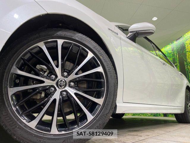 Toyota CAMRY HYBRID 2019-08 6007806-12