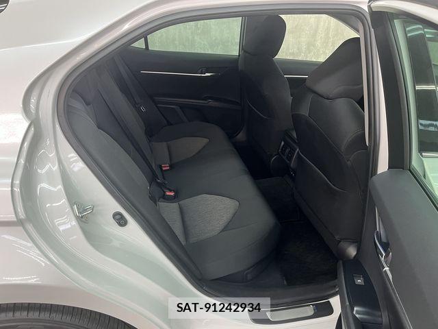 Toyota CAMRY HYBRID 2017-12 6007827-9