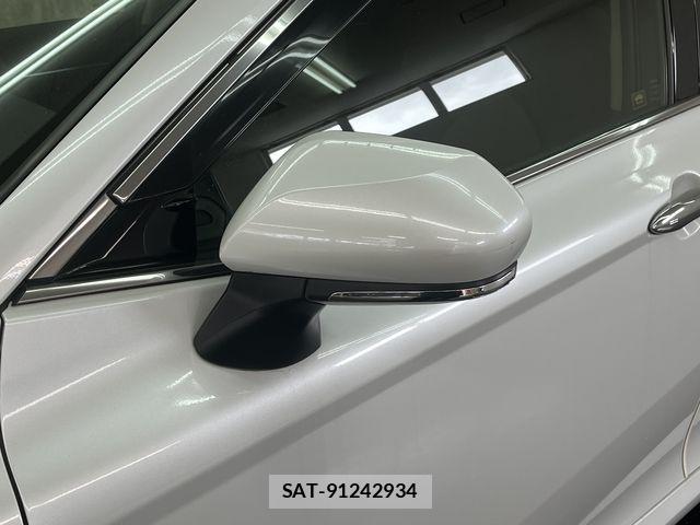 Toyota CAMRY HYBRID 2017-12 6007827-24