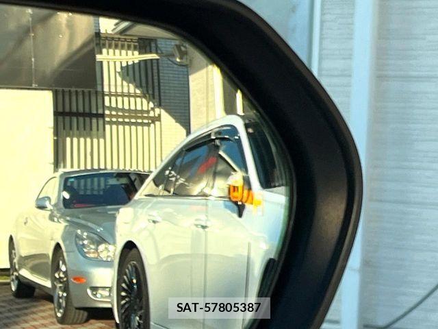 Toyota CAMRY HYBRID 2018-10 6007808-5