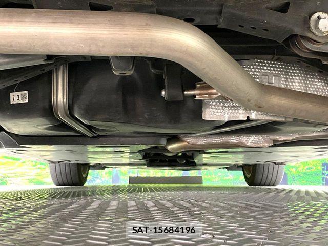 Toyota CAMRY HYBRID 2017-11 6212244-18