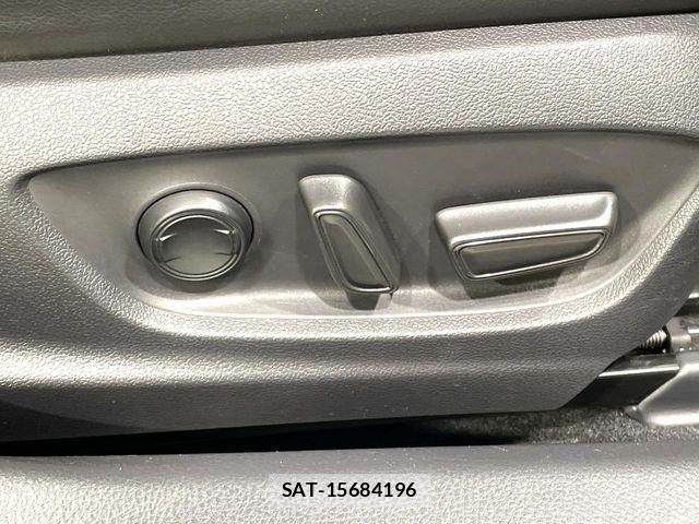 Toyota CAMRY HYBRID 2017-11 6212244-6