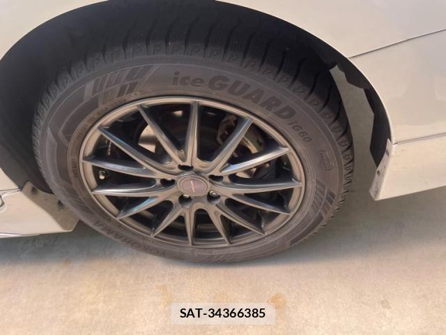 Toyota CAMRY HYBRID 2017-11 6212269-10