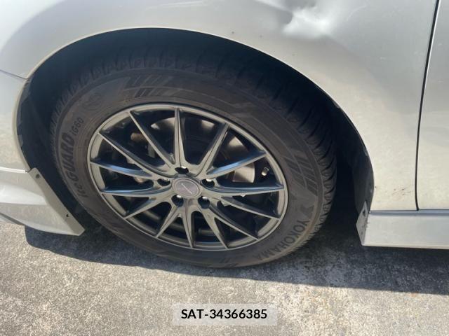 Toyota CAMRY HYBRID 2017-11 6212269-11