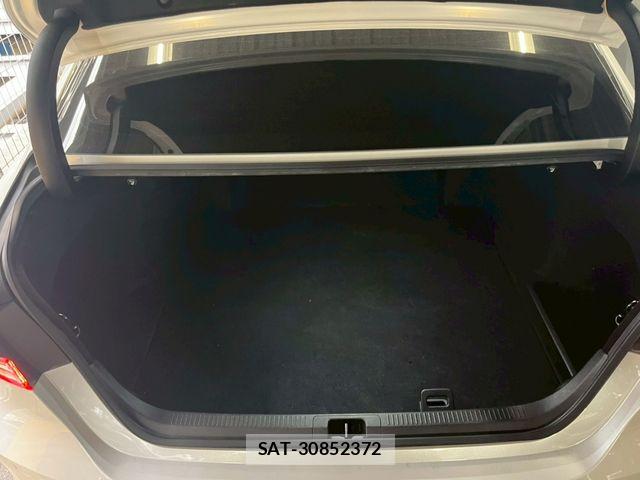 Toyota CAMRY HYBRID 2017-08 6212264-10