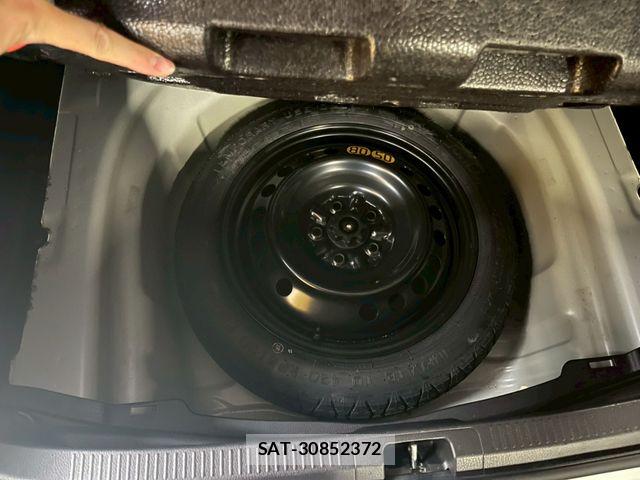 Toyota CAMRY HYBRID 2017-08 6212264-11