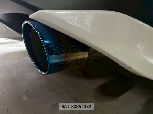 Toyota CAMRY HYBRID 2017-08 6212264-20