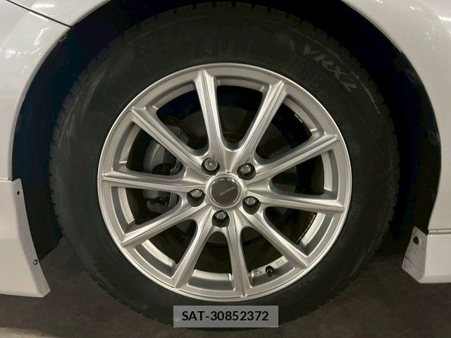 Toyota CAMRY HYBRID 2017-08 6212264-26