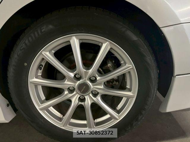 Toyota CAMRY HYBRID 2017-08 6212264-27