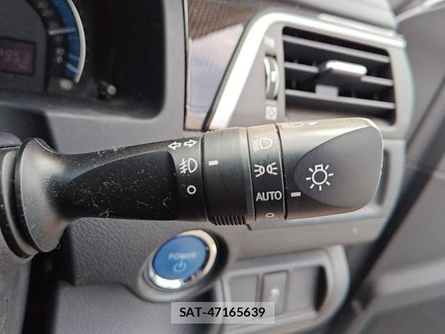 Toyota CAMRY HYBRID 2013-03 6242566-14