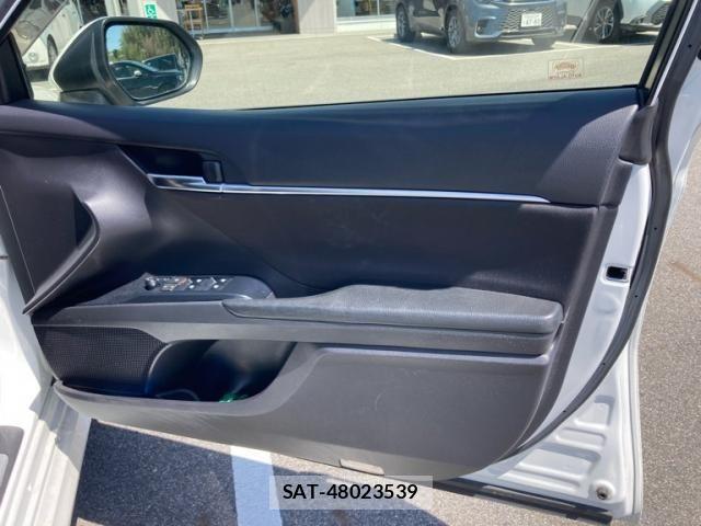 Toyota CAMRY HYBRID 2018-01 6242563-15