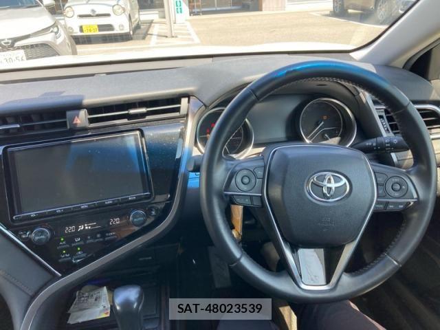 Toyota CAMRY HYBRID 2018-01 6242563-18
