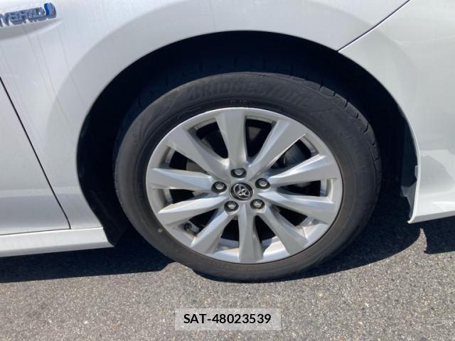 Toyota CAMRY HYBRID 2018-01 6242563-4
