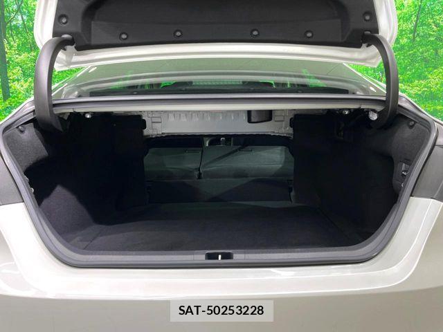 Toyota CAMRY HYBRID 2017-07 6242553-11