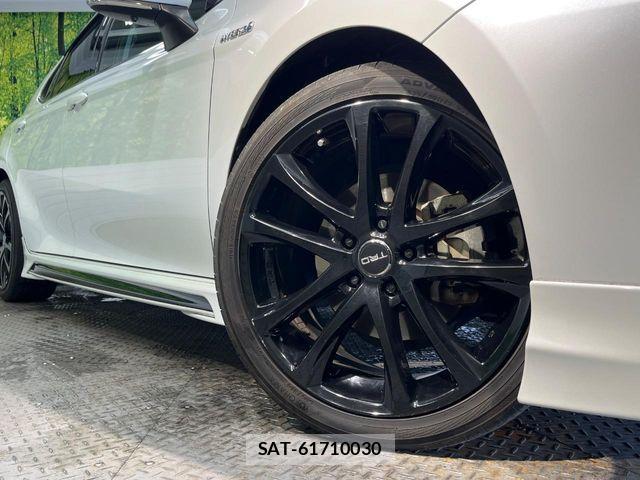 Toyota CAMRY HYBRID 2019-06 6242546-12