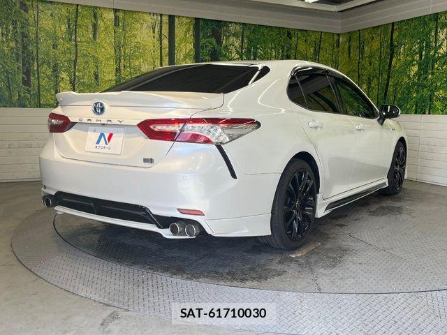 Toyota CAMRY HYBRID 2019-06 6242546-16