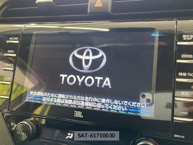 Toyota CAMRY HYBRID 2019-06 6242546-4