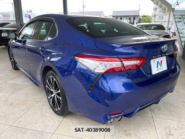 Toyota CAMRY HYBRID 2018-11 6303137-13