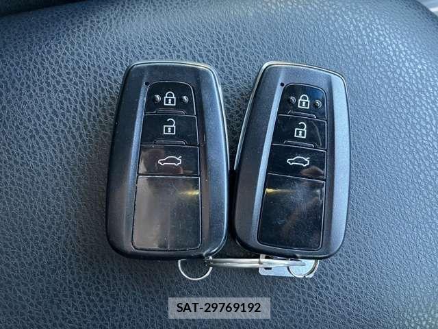 Toyota CAMRY HYBRID 2017-09 6303138-7