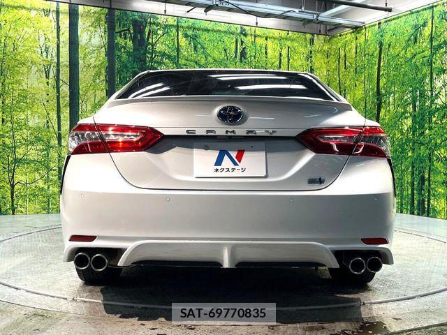 Toyota CAMRY HYBRID 2019-04 6495753-14