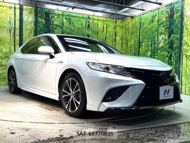 Toyota CAMRY HYBRID 2019-04 6495753-15