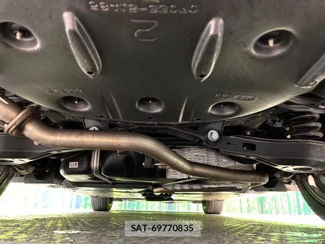 Toyota CAMRY HYBRID 2019-04 6495753-18