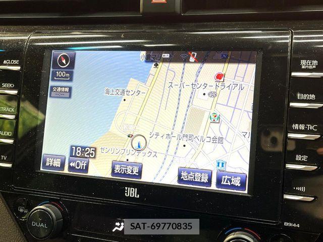 Toyota CAMRY HYBRID 2019-04 6495753-2