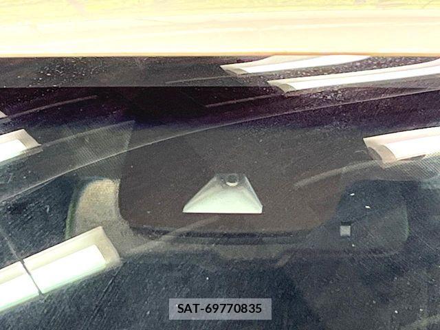 Toyota CAMRY HYBRID 2019-04 6495753-5