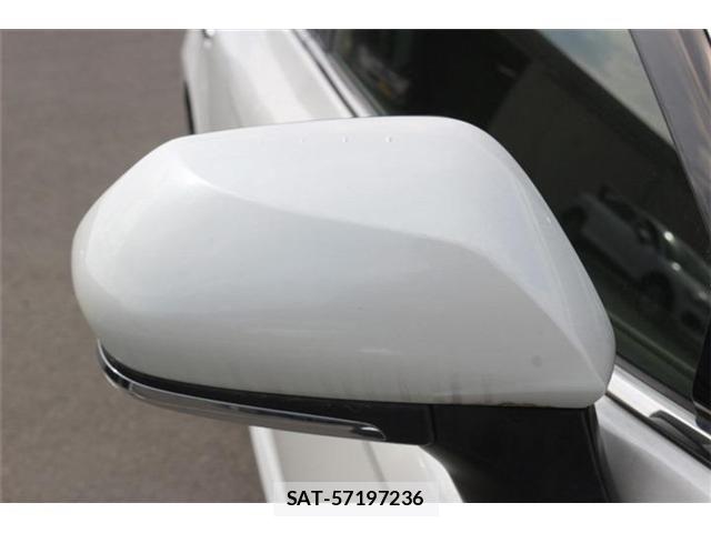 Toyota CAMRY HYBRID 2018-02 6610952-19