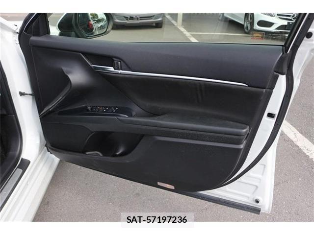 Toyota CAMRY HYBRID 2018-02 6610952-28
