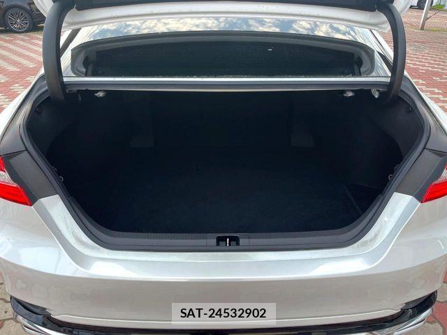 Toyota CAMRY HYBRID 2017-10 6610954-9
