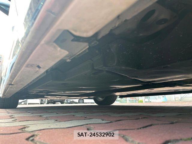Toyota CAMRY HYBRID 2017-10 6610954-18