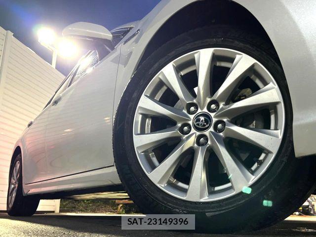 Toyota CAMRY HYBRID 2019-11 6641321-13