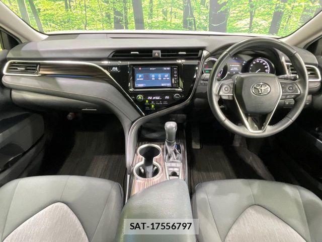 Toyota CAMRY HYBRID 2018-07 6670674-1
