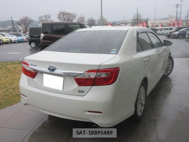 Toyota CAMRY HYBRID 2013-09 6715780-2