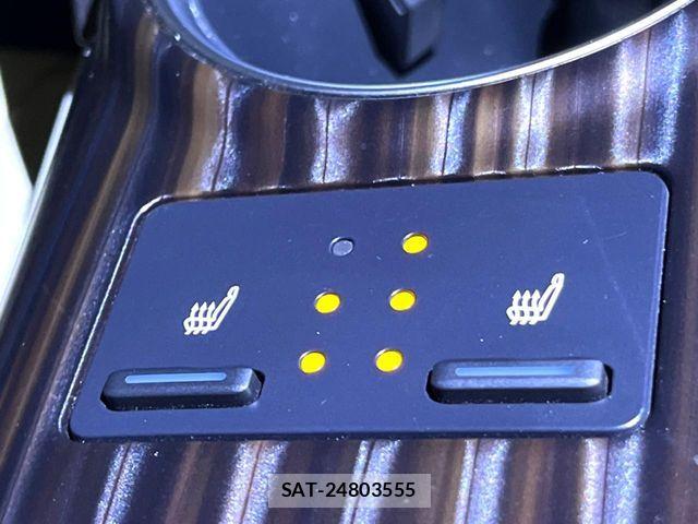 Toyota CAMRY HYBRID 2018-03 6715778-8