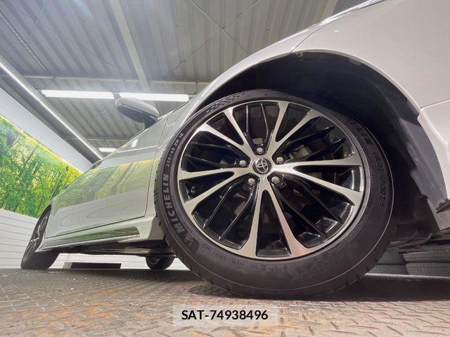 Toyota CAMRY HYBRID 2019-07 6790743-13