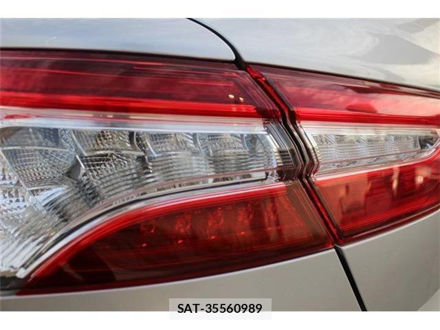 Toyota CAMRY HYBRID 2017-11 6790755-20