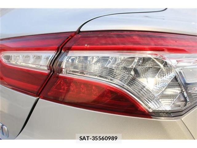 Toyota CAMRY HYBRID 2017-11 6790755-21